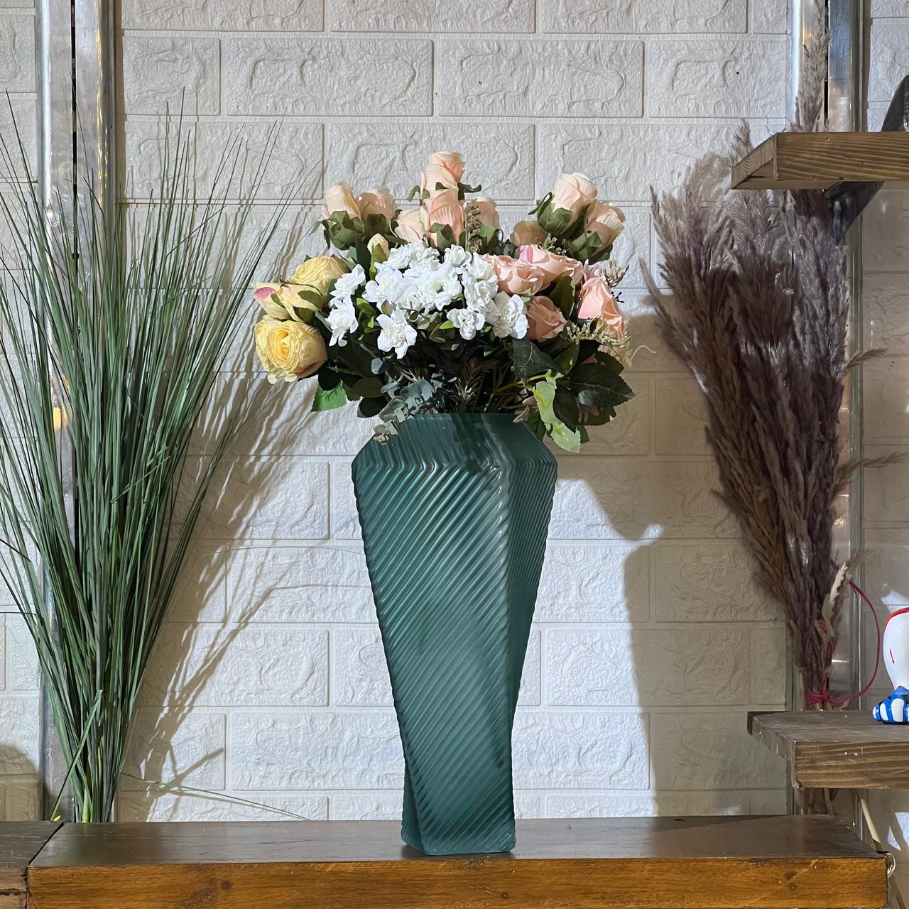 Ice Turquoise Vase Set