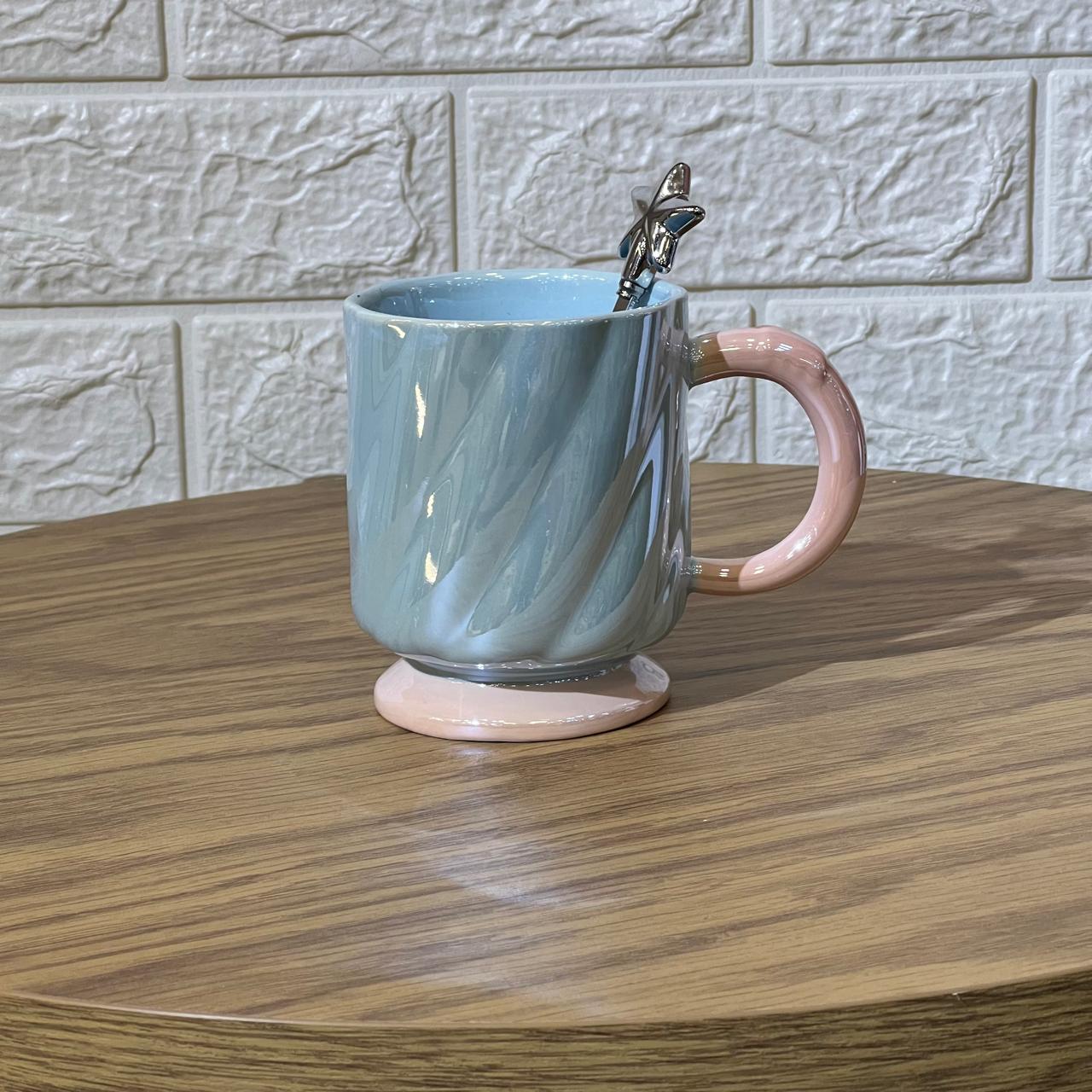 Holographic Mug