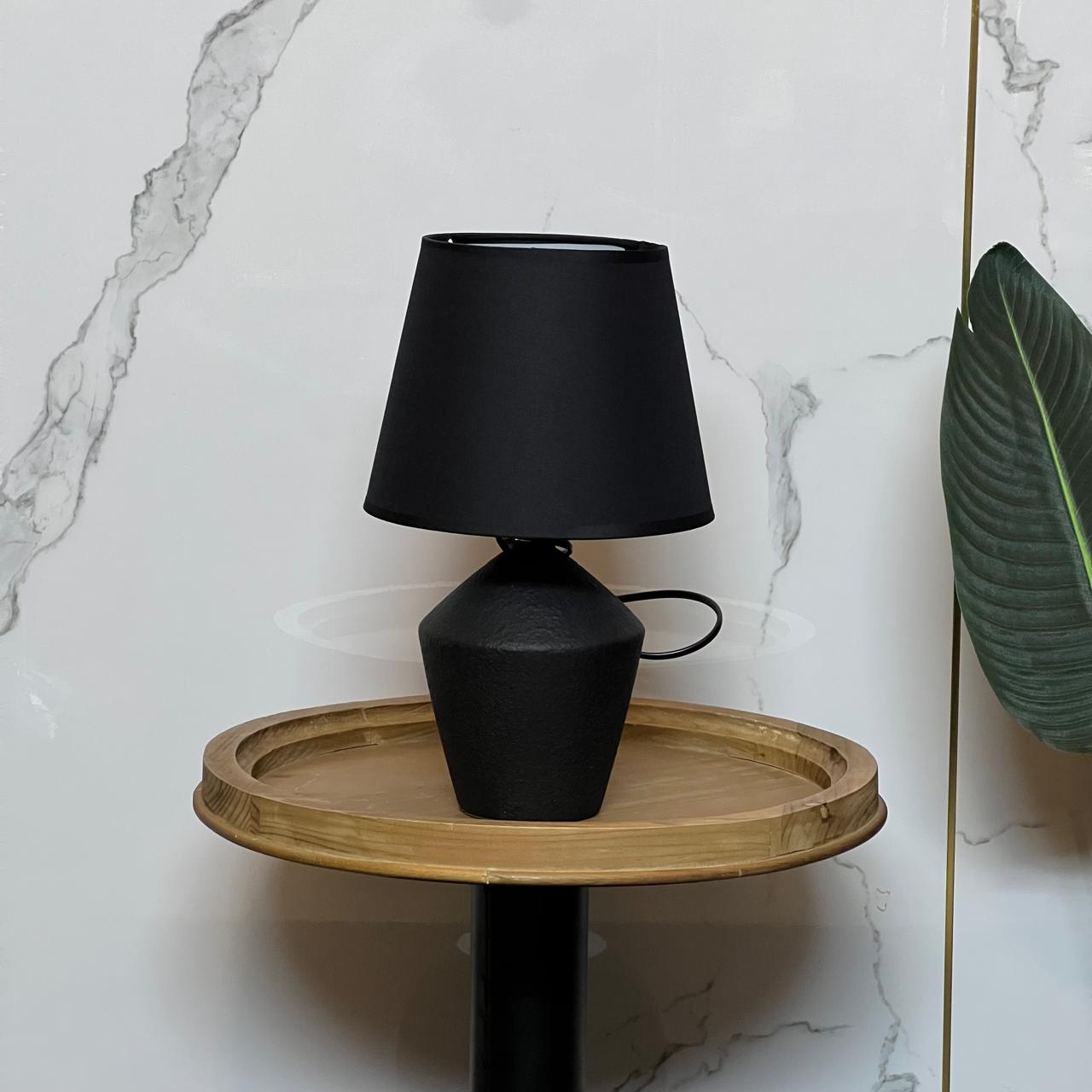 Simple Chic Lamp
