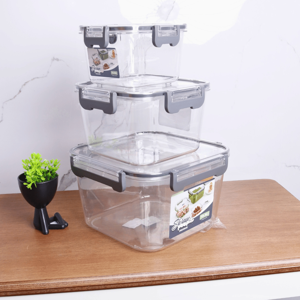 Stackable, clear food storage containers