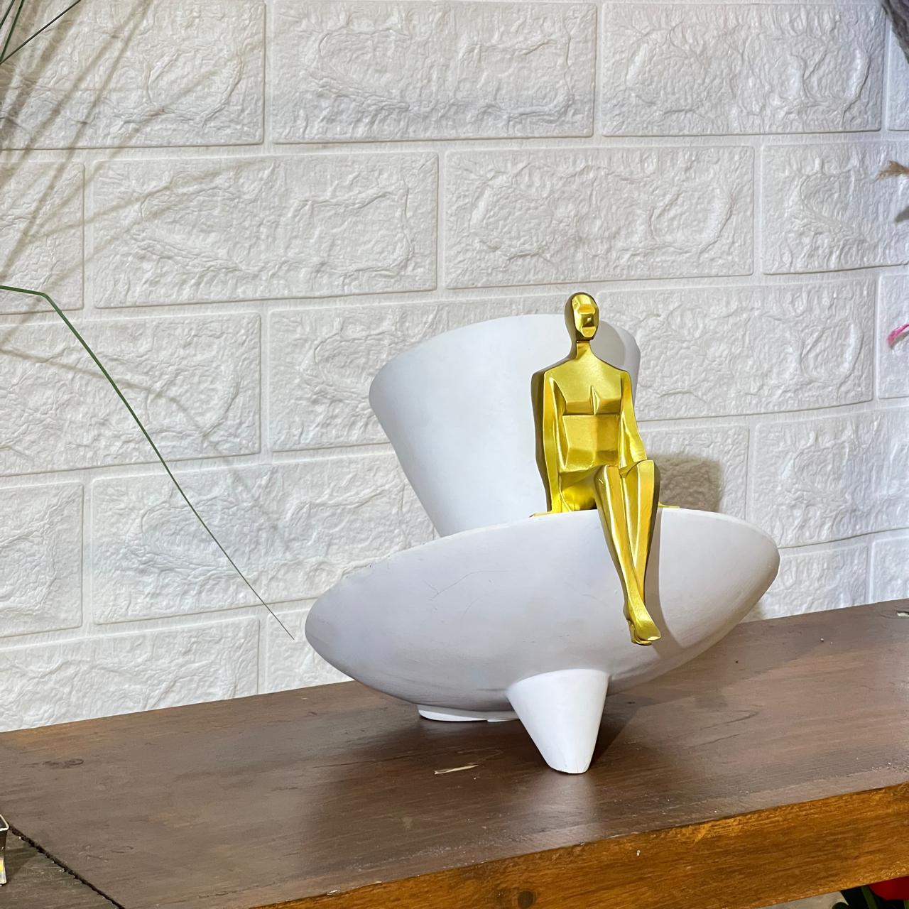 Round Person Vase