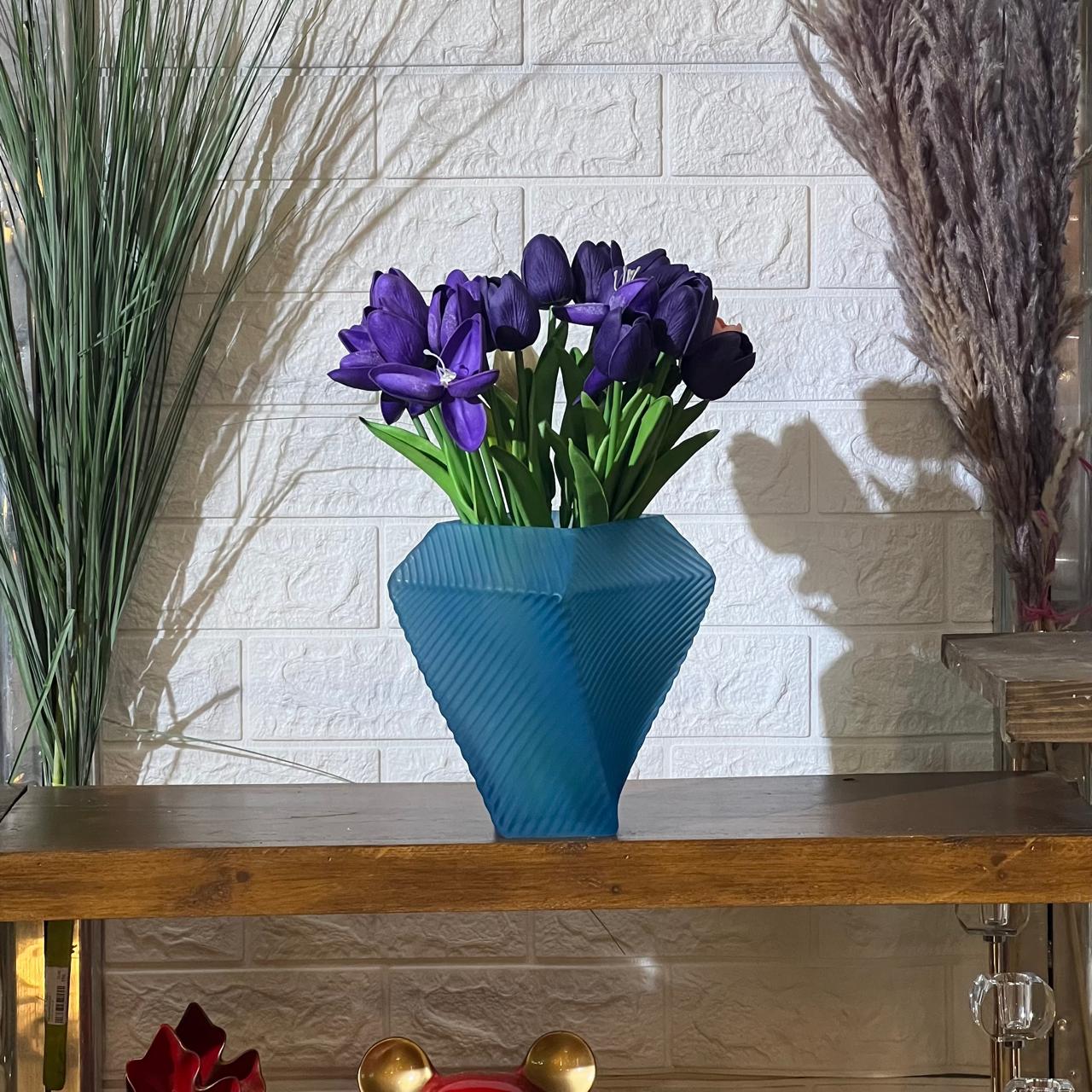 Ice Blue Vase Set