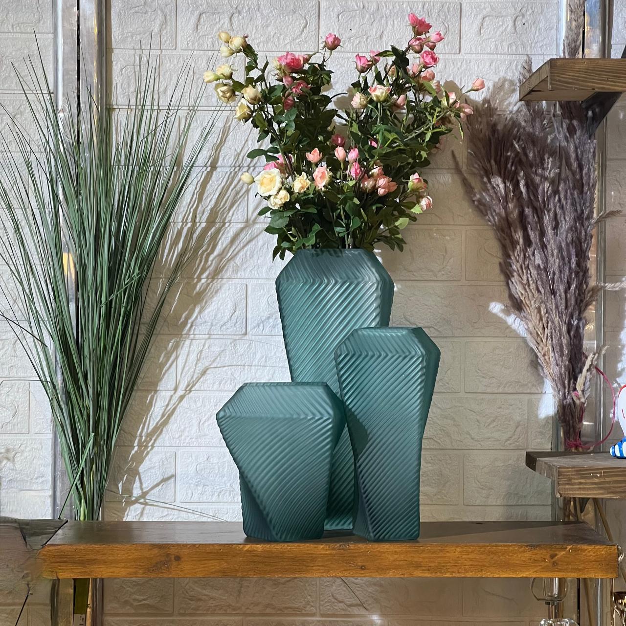 Ice Turquoise Vase Set