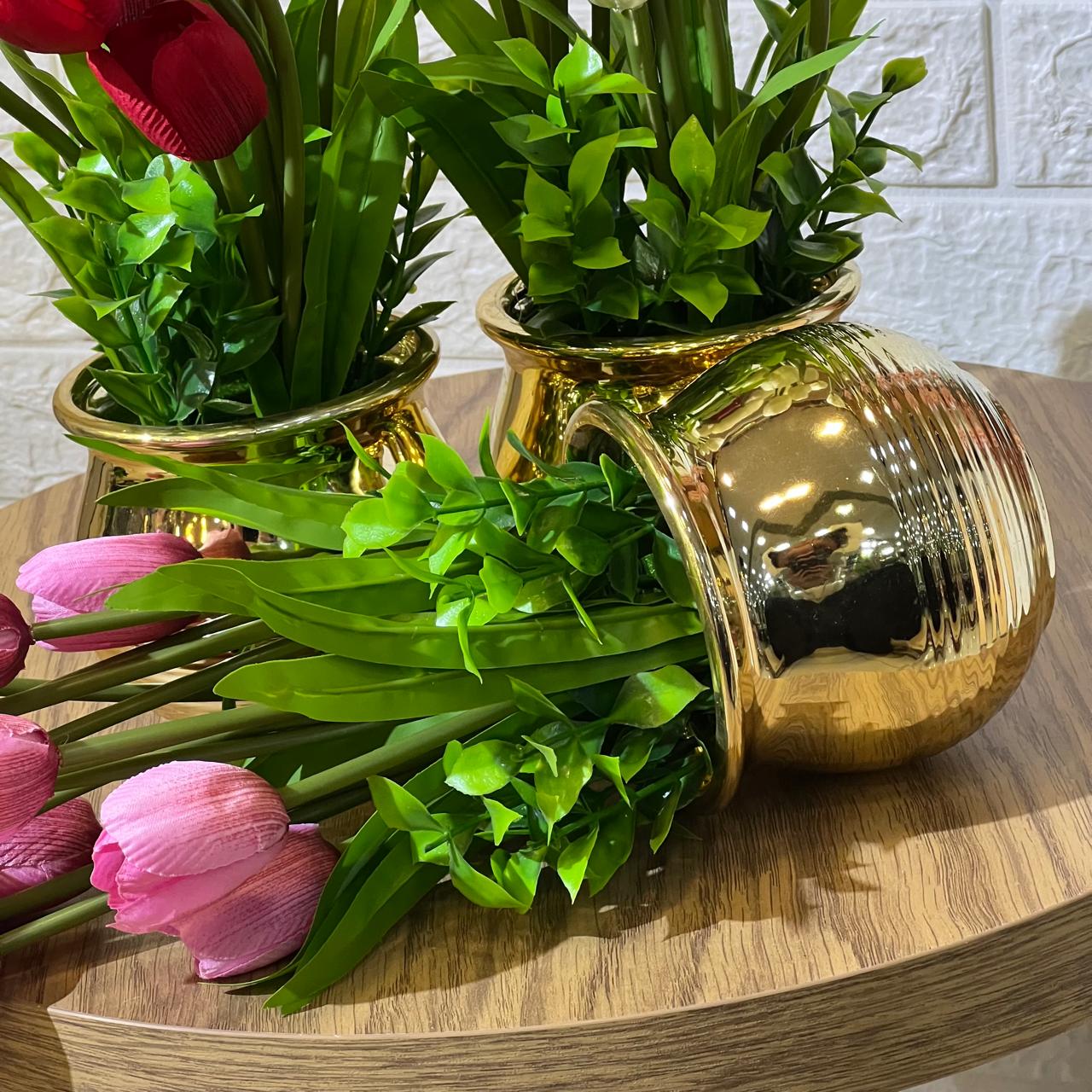 Golden Pot Rose Arrangement