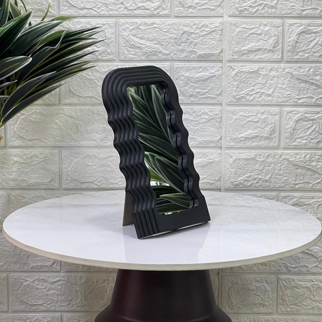 Wavy Mirror Frame