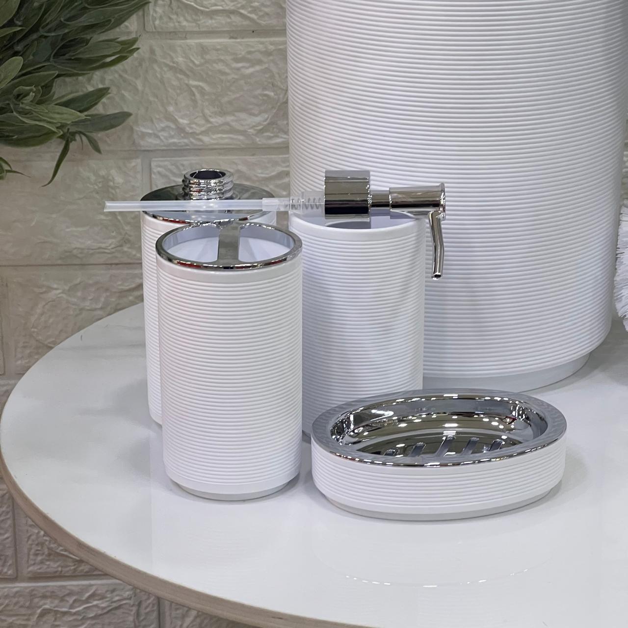 Striped 6 - Piece Bathroom Set