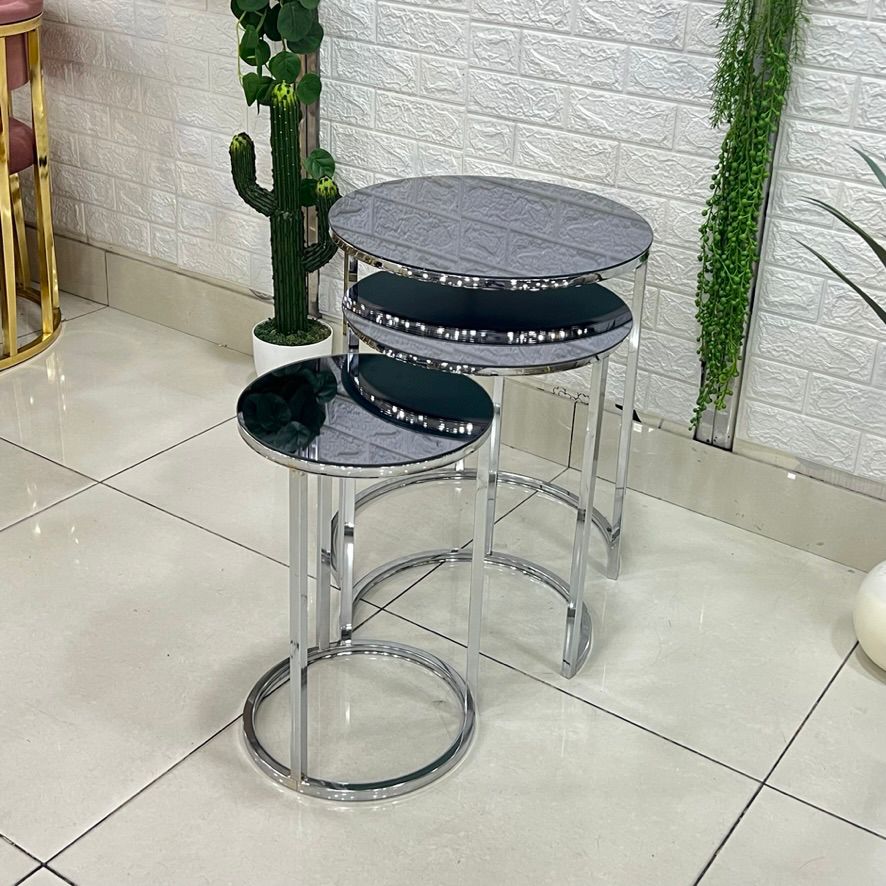 Black Mirror Top Silver Table Set