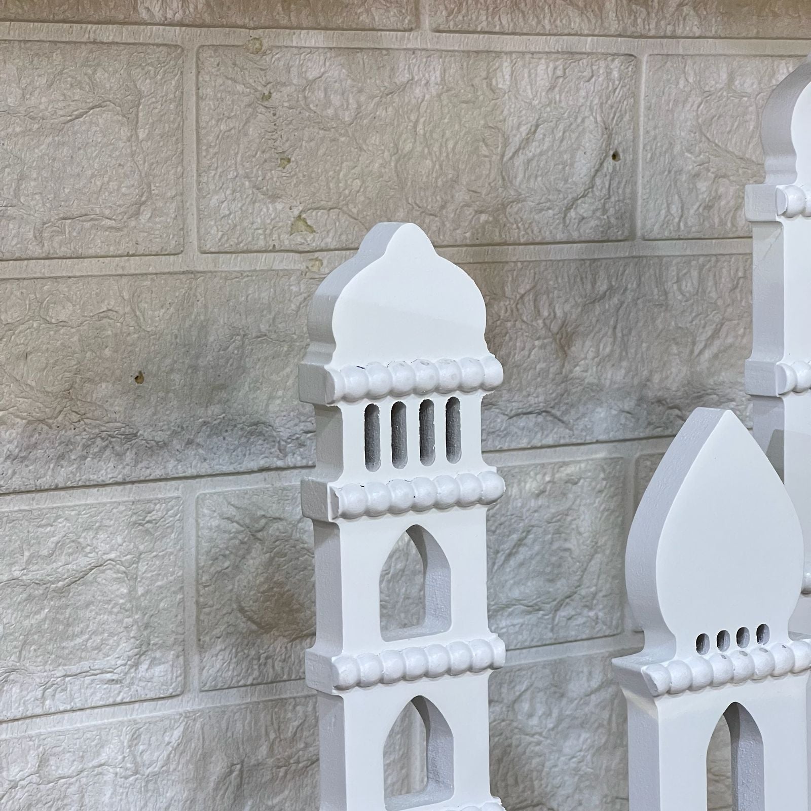 Three Pillars Decor Set