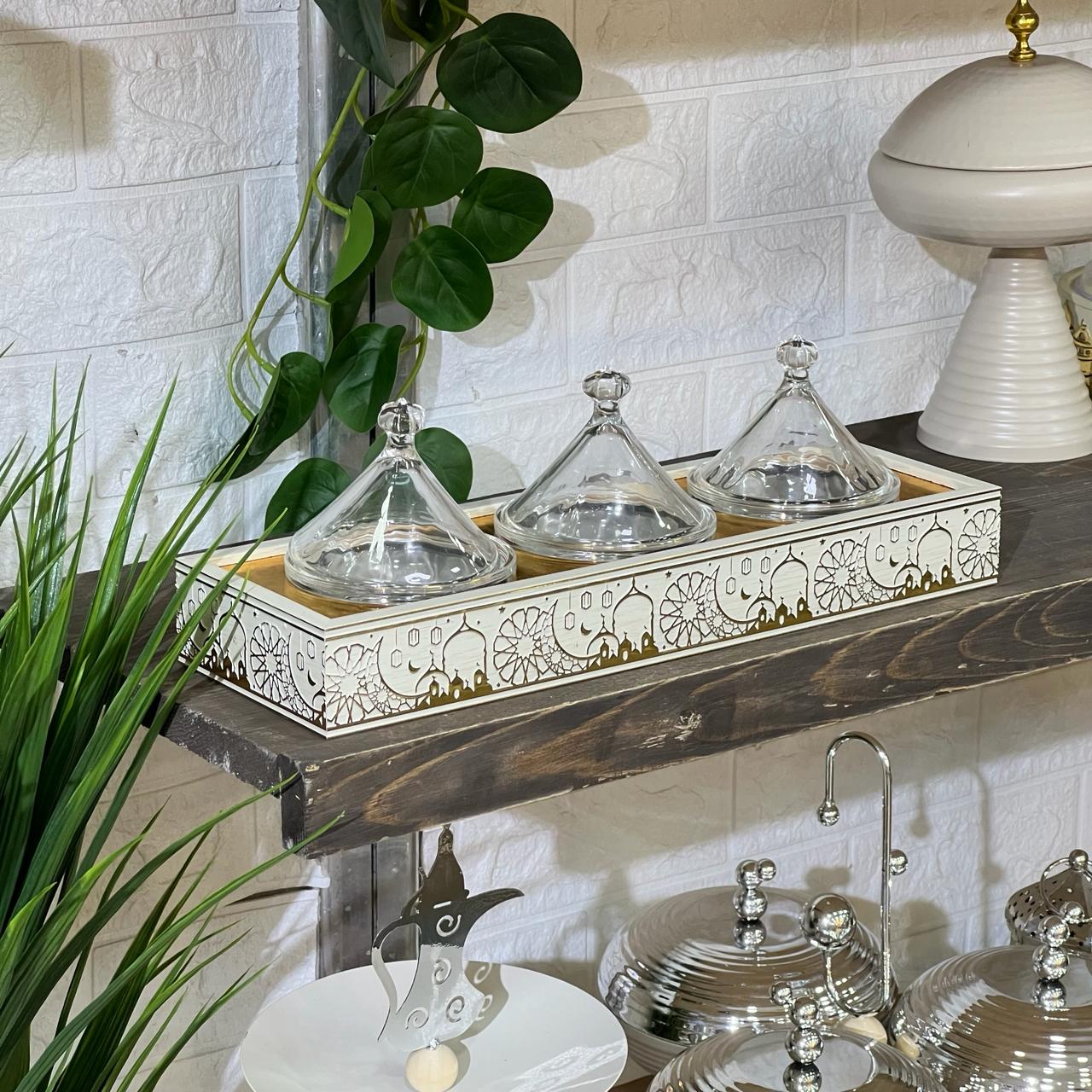 Beautiful Three Slot Trey