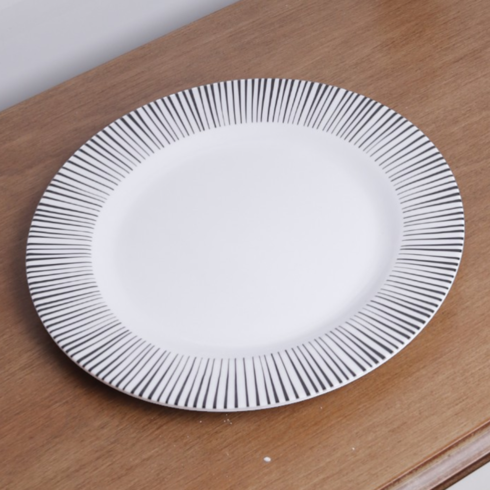 Black & White plate